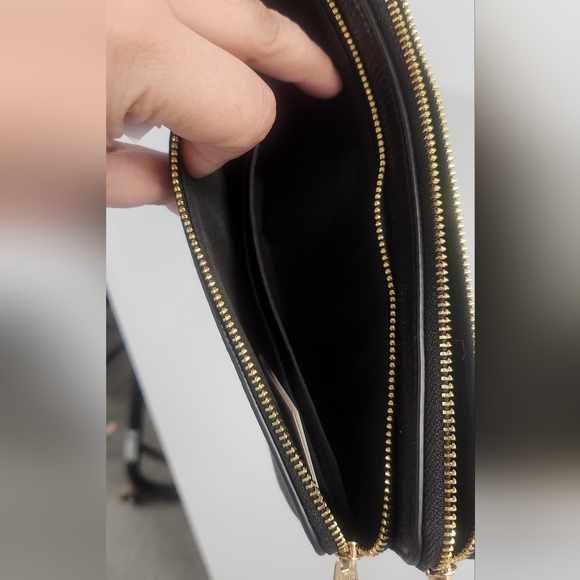 Coach‎ Black Leather Wristlet - Picture 4 of 4